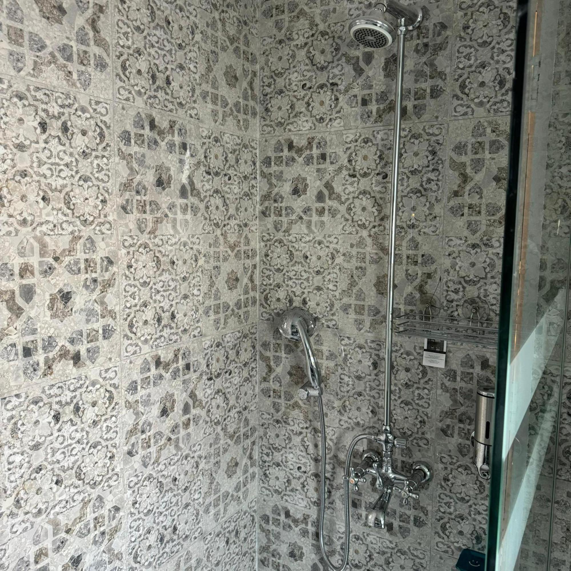 Greenlux Residency Равалпинди Екстериор снимка